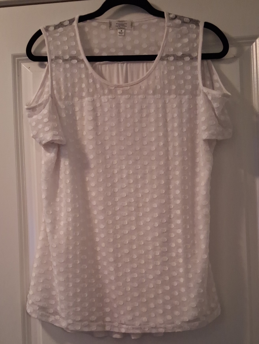 Women’s White Dot-Texture Cold-Shoulder Camisole